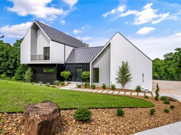 8912 Anew Rd, Rogers, AR 72756