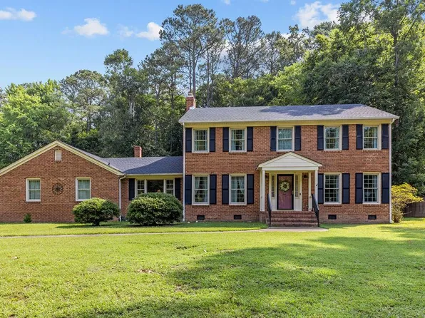 124 Beechwood Dr, Franklin, VA 23851