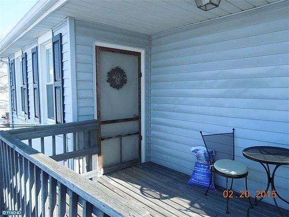 PRIVATE ENTRANCE