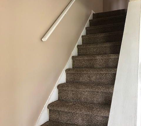 3rd image of 217 Donalynn Dr APT A