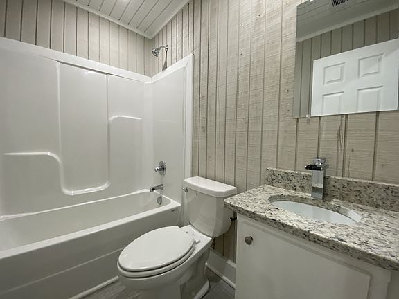 4th image of 8213 1st St #A