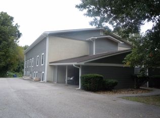 626 Greenwood Pl APT 8, Collinsville, IL 62234