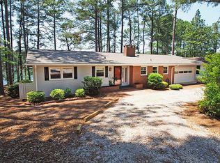 16 Oakview Pl, Whispering Pines, NC 28327