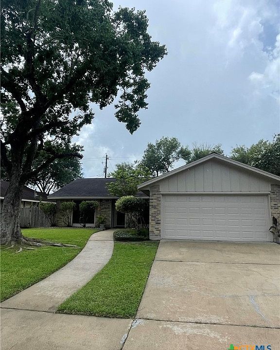 1st image of 414 Navajo Dr