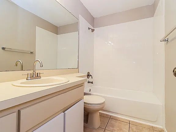 2nd image of 2796 Wesleyan Dr