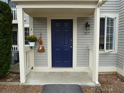 1st image of 1205 Nutmeg Dr #1205