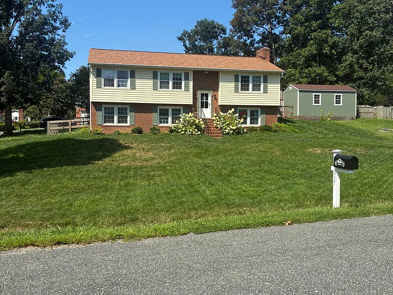 416 Laurel Ave — Photo 1