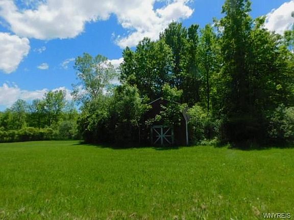 5th image of 109 Christine Dr
