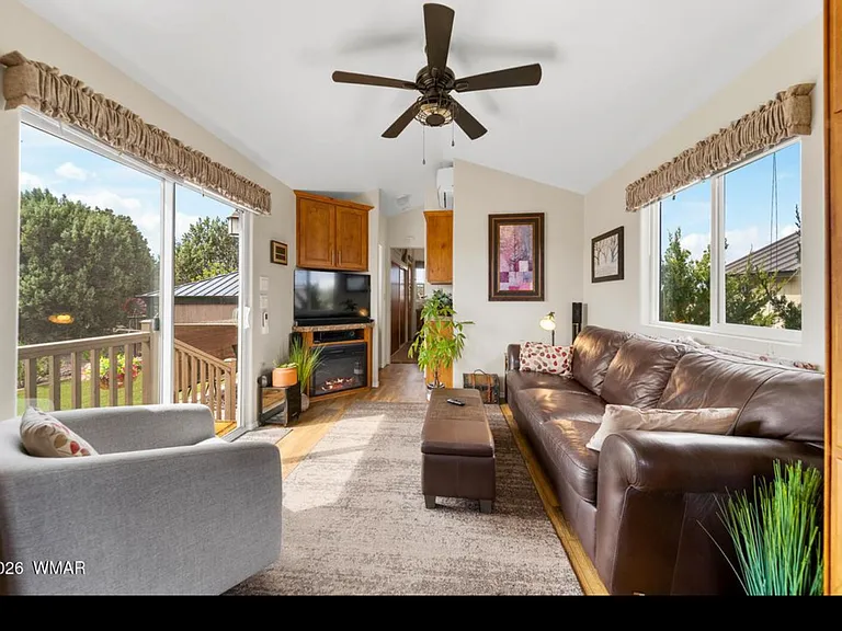 1812 Juniper Ridge Dr — Photo 8