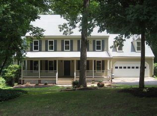 5213 Rock Harbour Rd, Midlothian, VA 23112