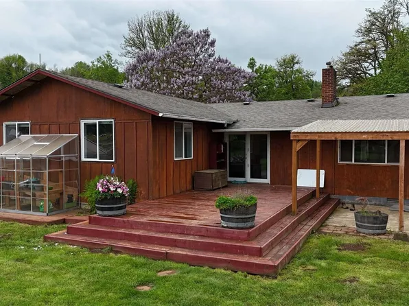 176 State Route 122, Mossyrock, WA 98564