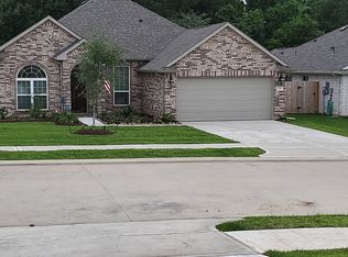 255 Little Dog Dr, Montgomery, TX 77356