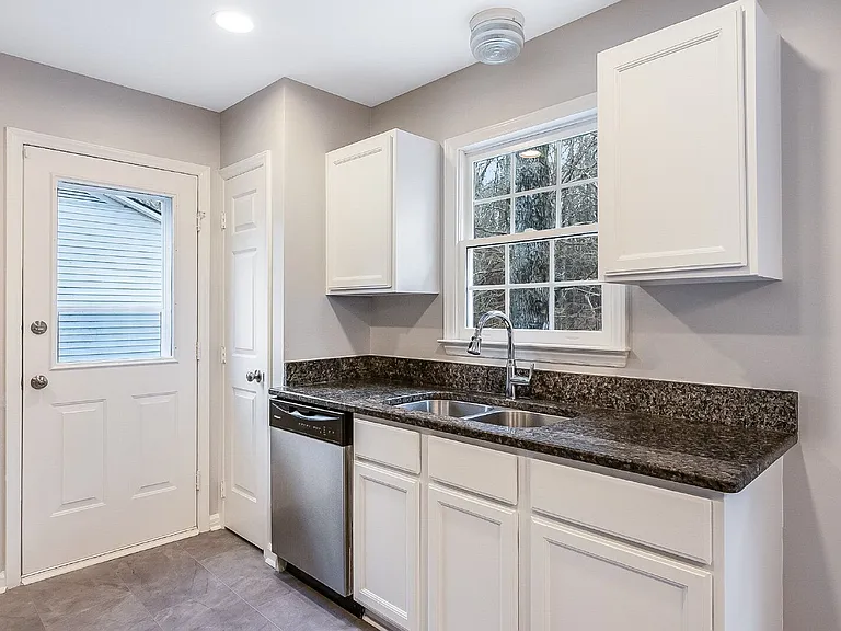 5932 Sandy Run — Photo 7