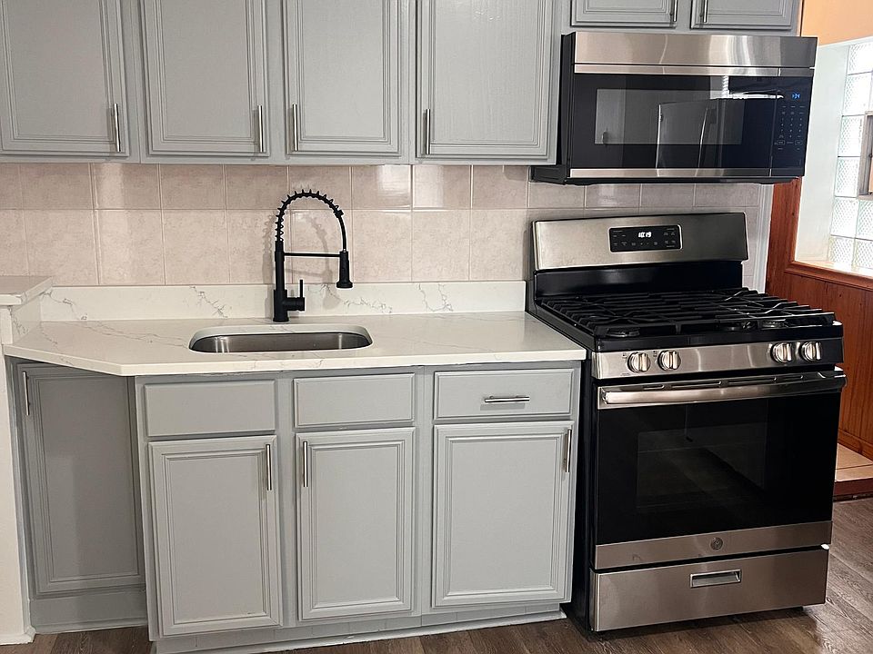 1st image of 2035 W Ohio St APT 2F