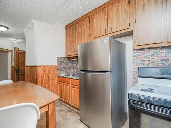 400 Lefferts Avenue image 5 of 40