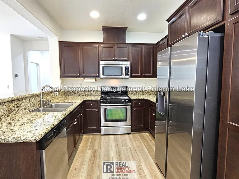 105 Cezanne Ln — Photo 6