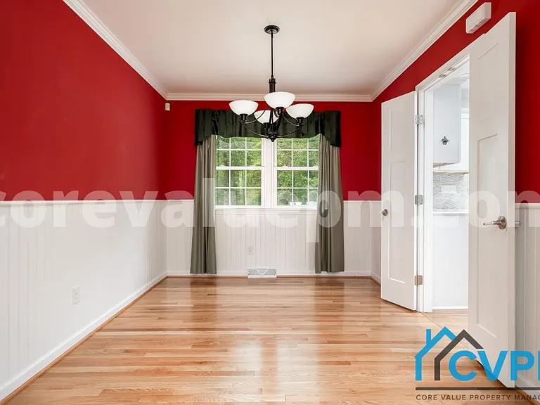 4702 Shelley Ln — Photo 10