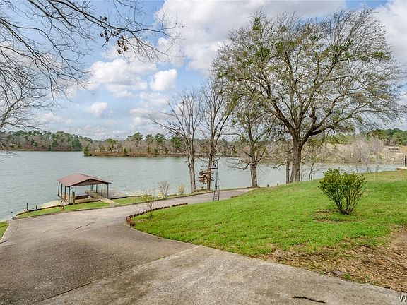 4th image of 12443 Country Club Dr