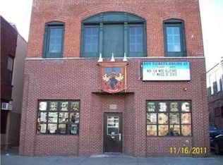 211 Iowa Ave, Iowa City, IA 52240