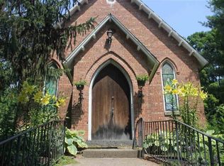 17 Cutler Hill Rd, Eddyville, NY 12401