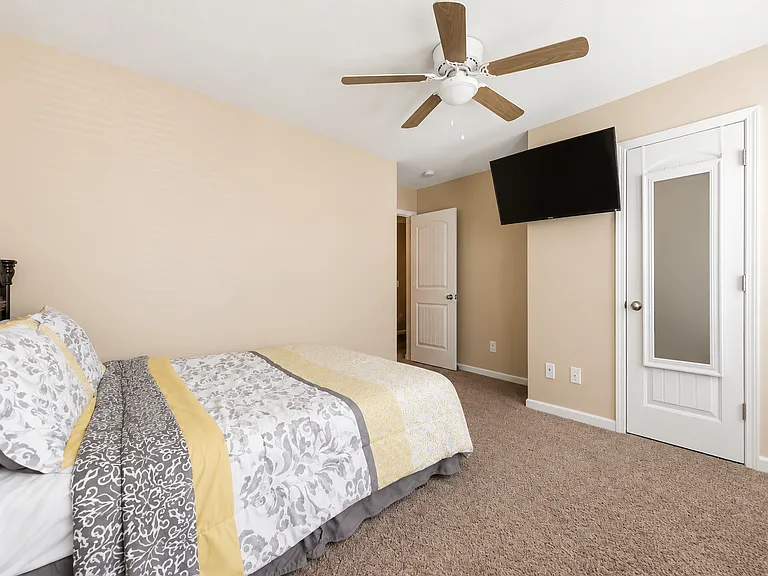 141 Back Cedar Ln — Photo 16