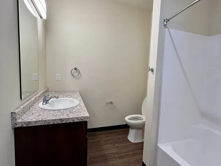 735 Meridian Dr — Photo 5