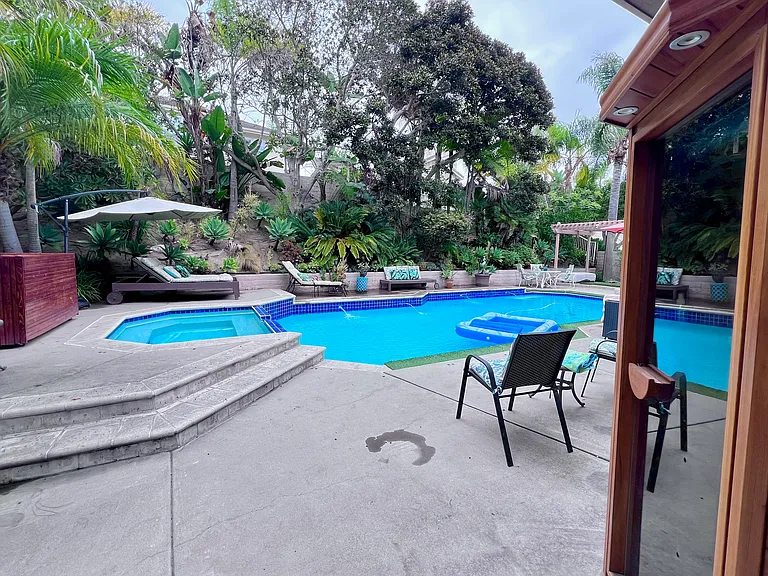 12927 Harwick Ln — Photo 14