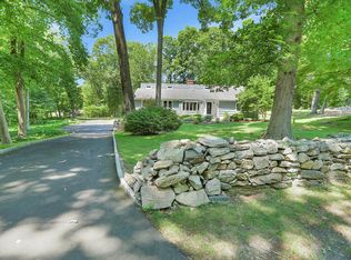 23 Meeker Rd, Westport, CT 06880