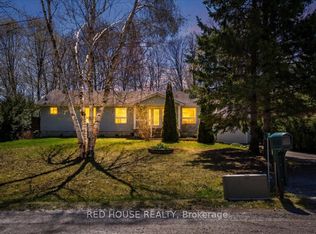 32 McLeish Dr, Kawartha Lakes, ON L0K1W0