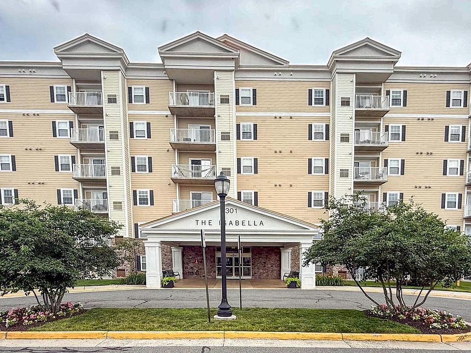 1st image of 6301 Edsall Rd Unit 224