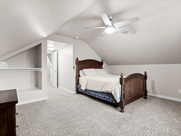 1015 Riparian Dr — Photo 27