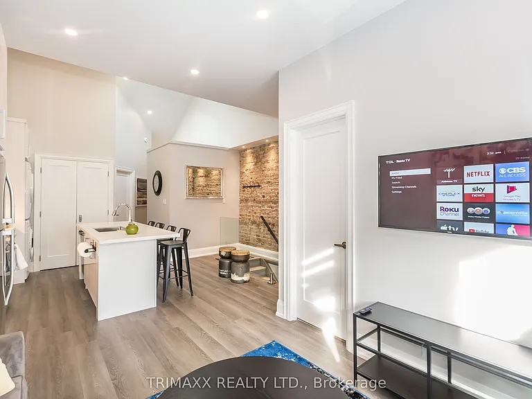 1220 King St W #A — Photo 12
