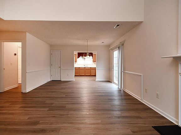 5th image of 304 Glenlea Ln