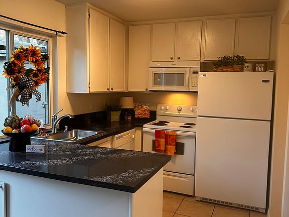 5th image of 8733 Woodman Way APT C