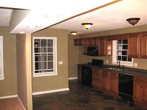 2nd image of 169 Parker Dr NW