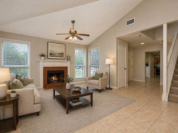 4th image of 8323 E Ridge Dr