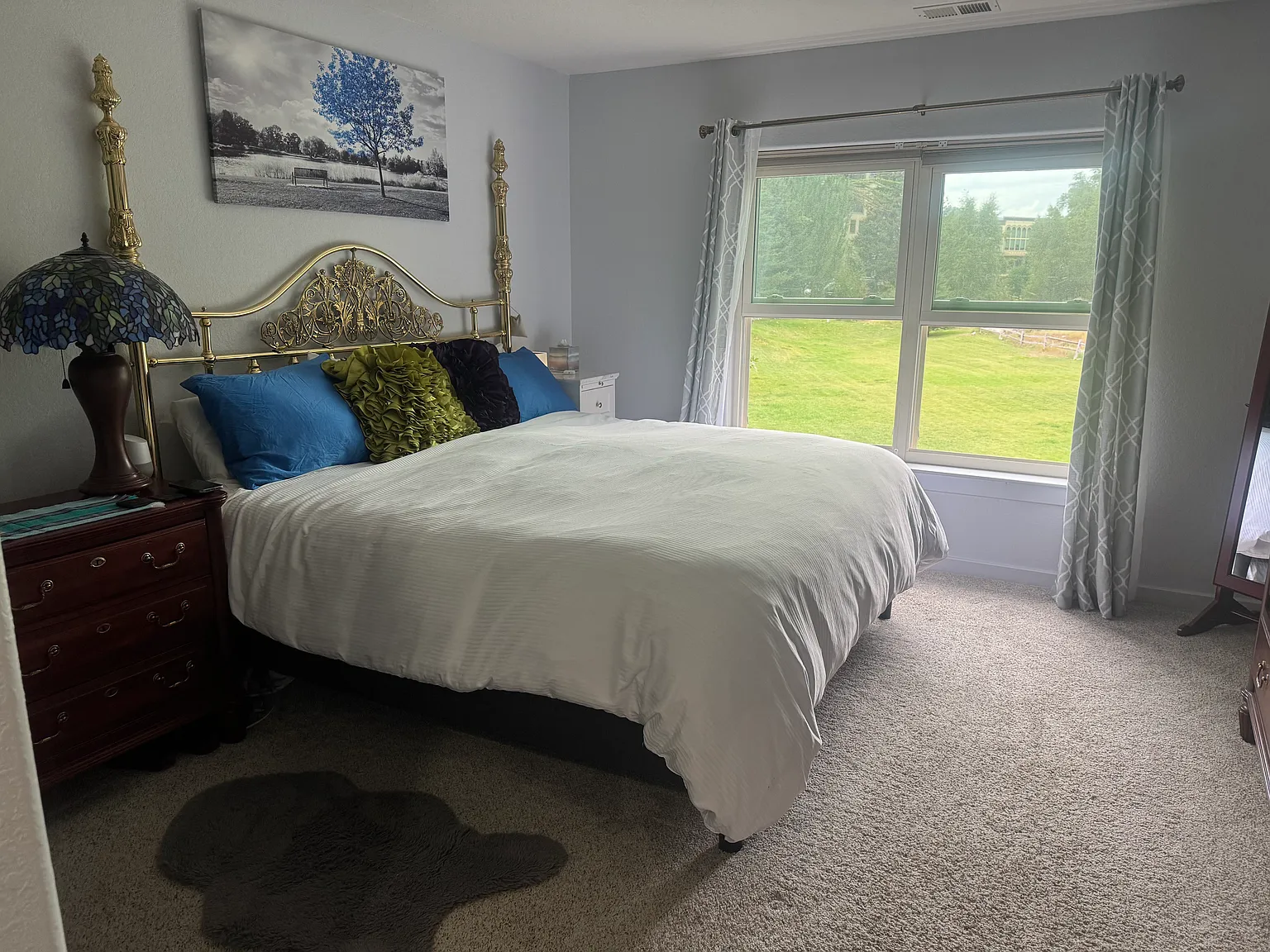 3 bed, 1252 sqft, $5,000 — Photo 2