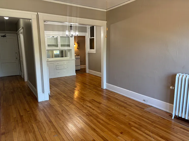 2317 Hennepin Ave #3 — Photo 2
