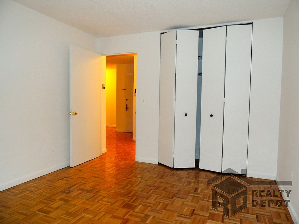2nd image of 4545 48th St
