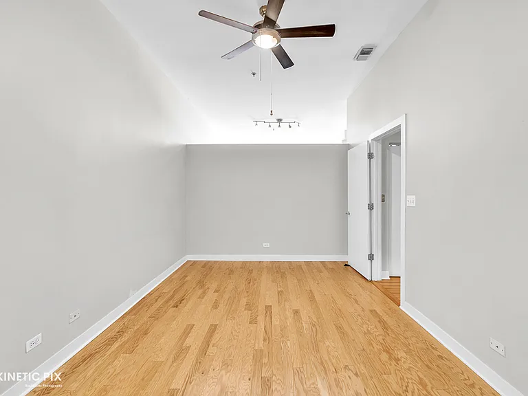 1 S Leavitt St #209 — Photo 23
