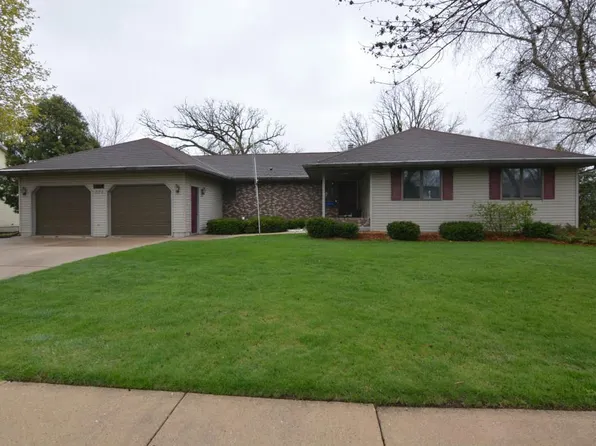 574 Riverview DRIVE, Marshall, WI 53559