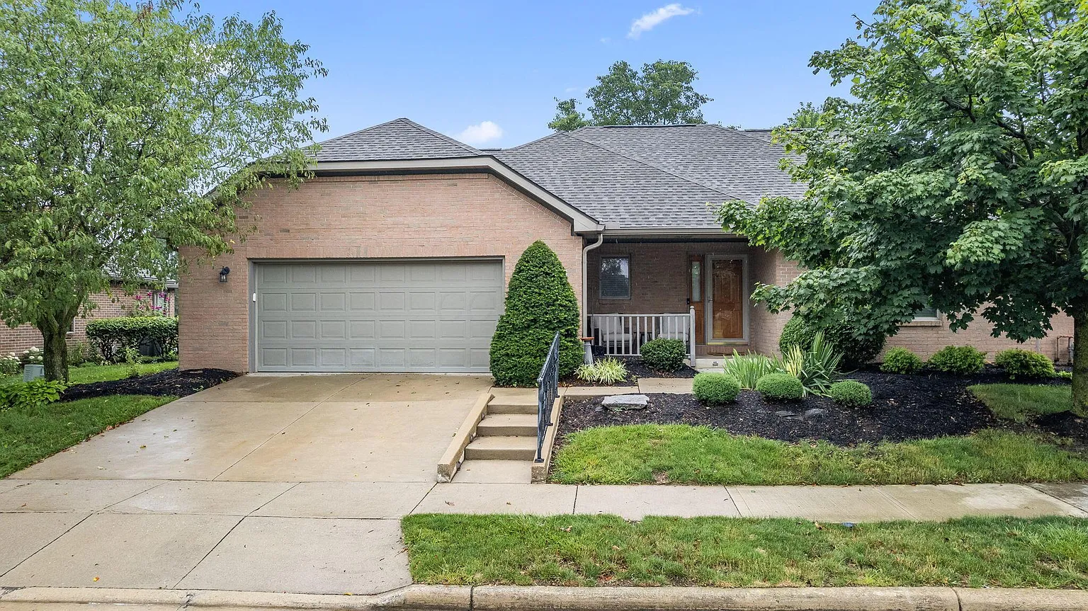 1448 Eagle Way photo 1