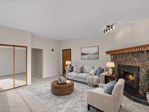 3rd image of 355 Donna Dr Unit 18