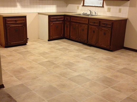 Large country kitchen