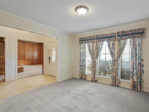 3rd image of 5317 Sandy Trail Ct