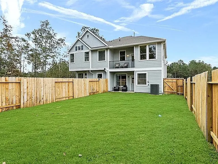1615 Rustling Creek Dr — Photo 16