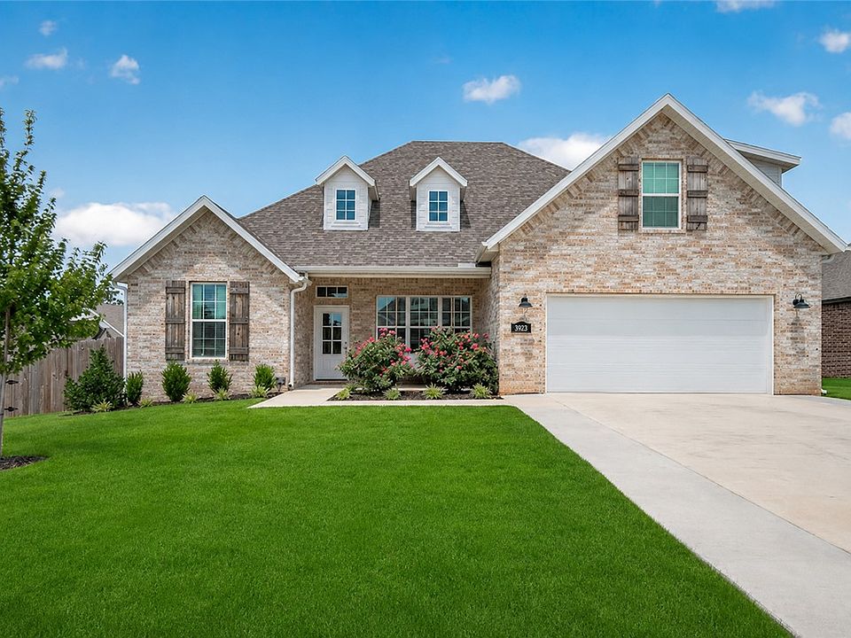 1st image of 5922 Lavender Ave