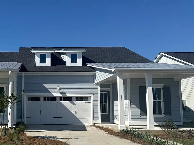 211 Citrus Dr — Photo 1