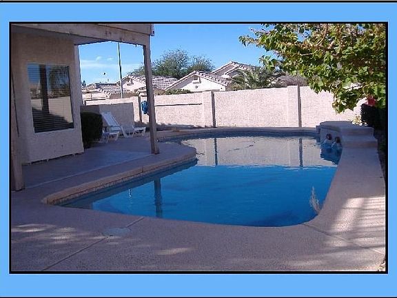 Gorgeous DIVING pool