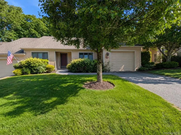 828 Heritage Hills #B, Somers, NY 10589